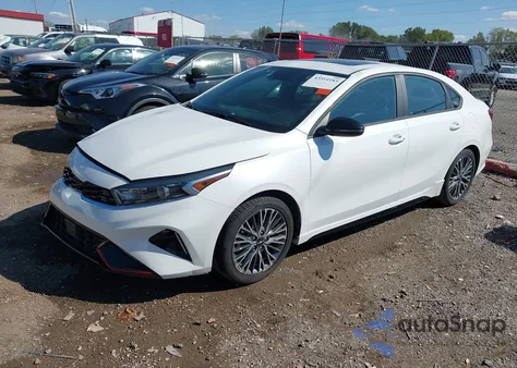 2022 Kia Forte Gt-Line z USA, uszkodzony, nr VIN 3KPF54AD6NE494870